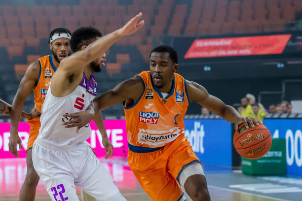 这些中游球 这些中游球