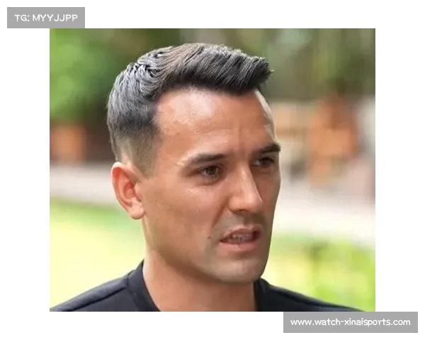 周定洋回忆鲁尼首秀与父亲同场观战的难忘时光与埃弗顿情结
